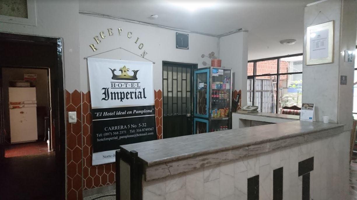 Hotel Imperial Pamplona Bagian luar foto