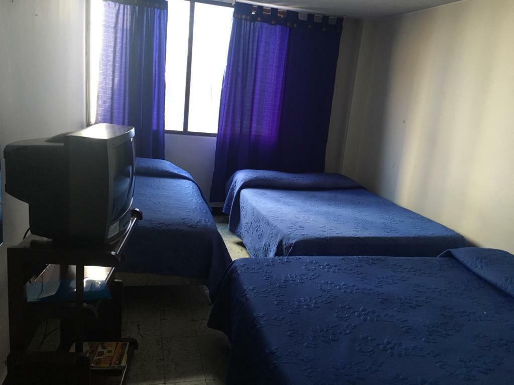 Hotel Imperial Pamplona Bagian luar foto